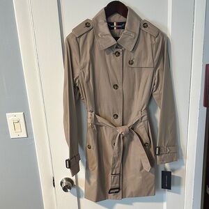 Tommy Hilfiger Classic Beige Trench Coat